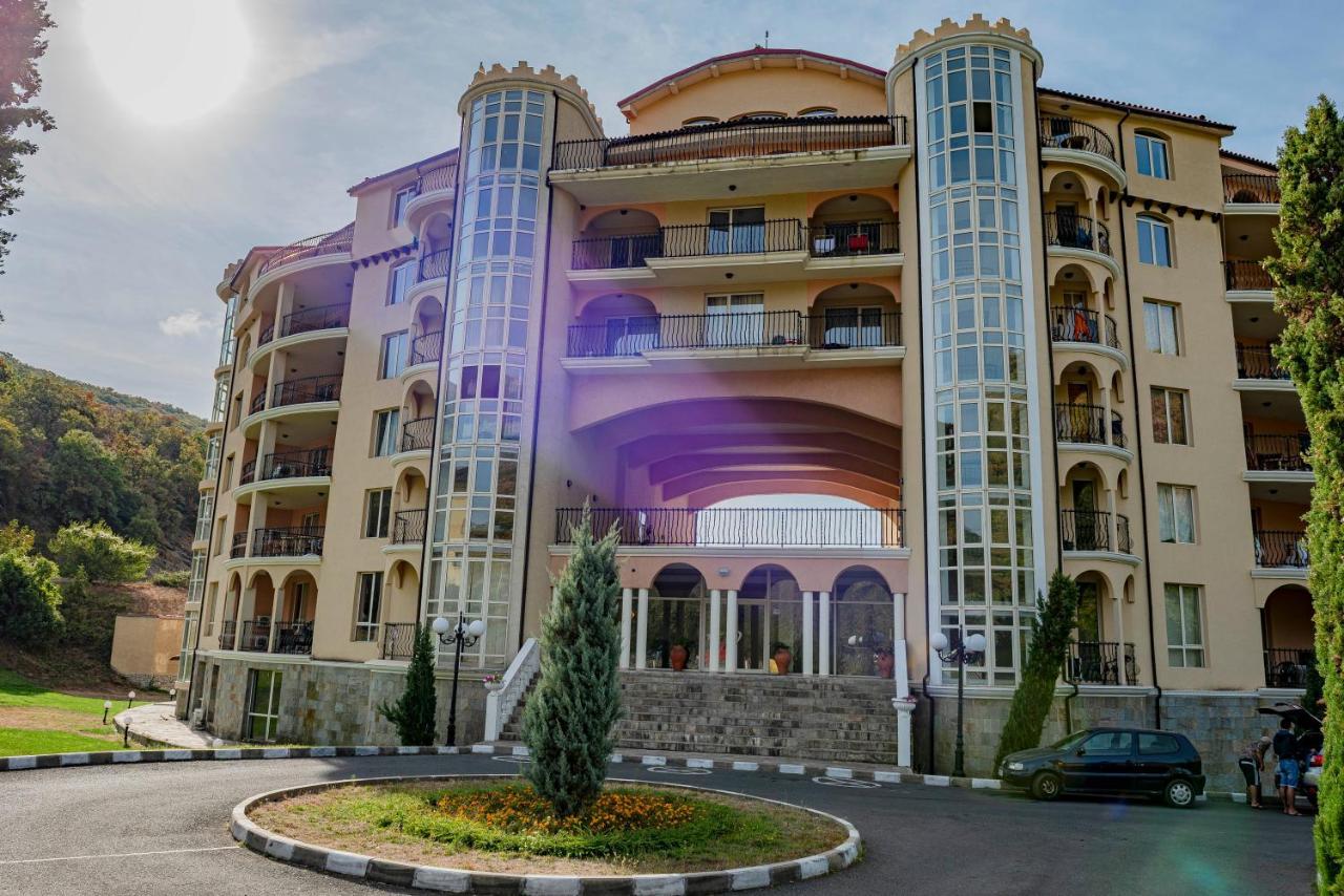 Menada Negresco Apartments Елените Экстерьер фото